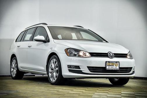 2017 Volkswagen Golf SportWagen TSI SE