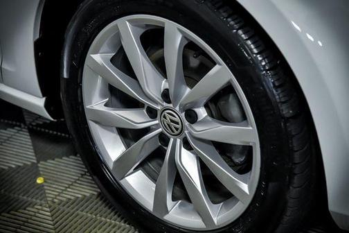 2017 Volkswagen Golf SportWagen TSI SE