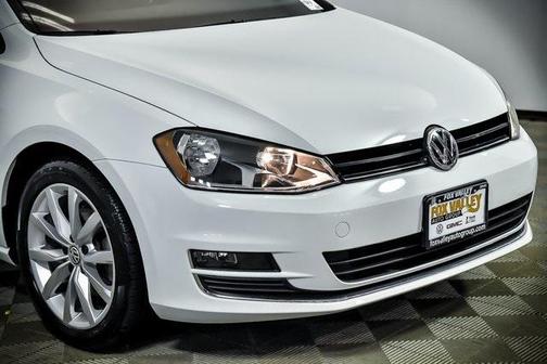 2017 Volkswagen Golf SportWagen TSI SE