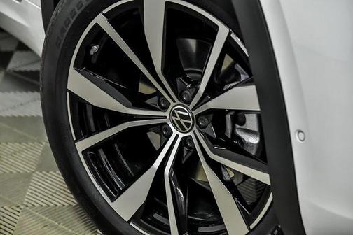 2025 Volkswagen Atlas 2.0T SEL Premium R-Line 4MOTION