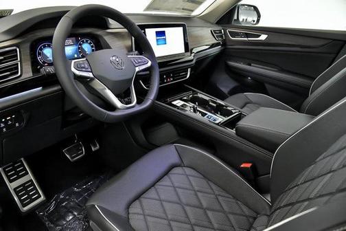 2025 Volkswagen Atlas 2.0T SEL Premium R-Line 4MOTION