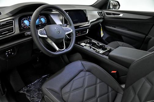 2026 Volkswagen Atlas Cross Sport 2.0T SE w/Technology 4MOTION