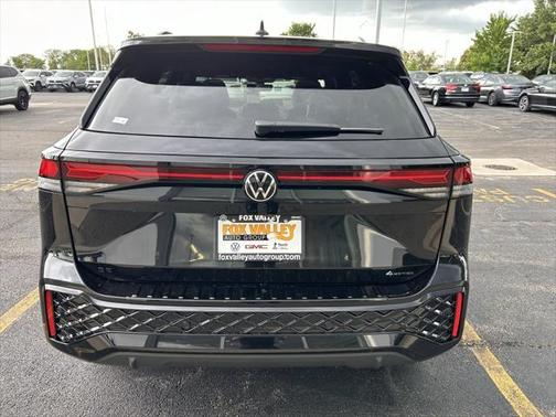 2025 Volkswagen Tiguan 2.0T SE R-Line Black 4MOTION