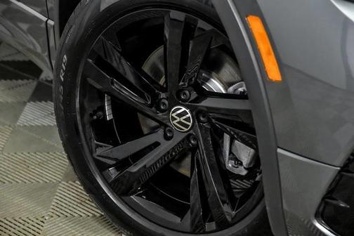 2023 Volkswagen Tiguan 2.0T SE R-Line Black 4MOTION