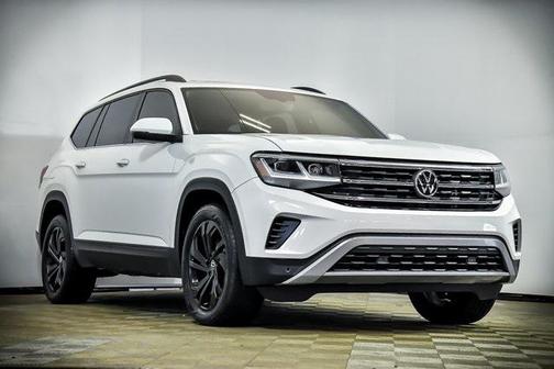 2022 Volkswagen Atlas 2.0T SE w/Technology 4MOTION