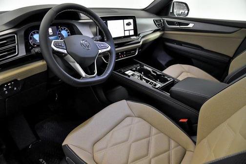 2025 Volkswagen Atlas Cross Sport 2.0T SE w/Technology 4MOTION