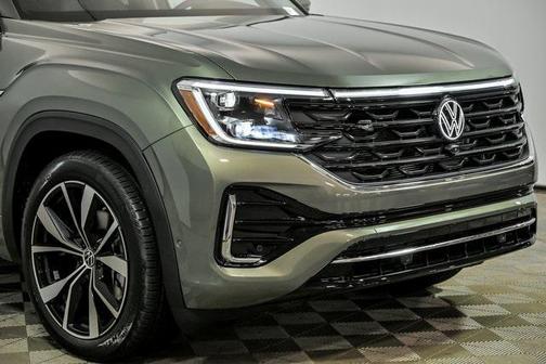 2026 Volkswagen Atlas 2.0T SEL Premium R-Line 4MOTION