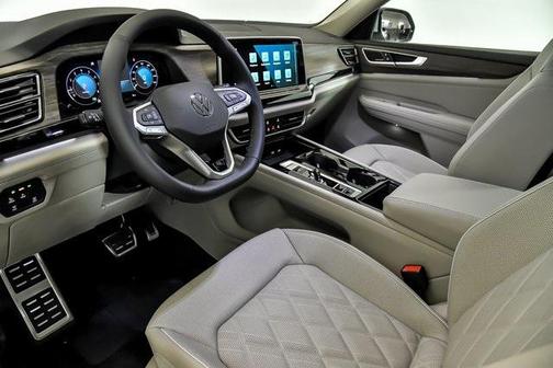 2026 Volkswagen Atlas 2.0T SEL Premium R-Line 4MOTION