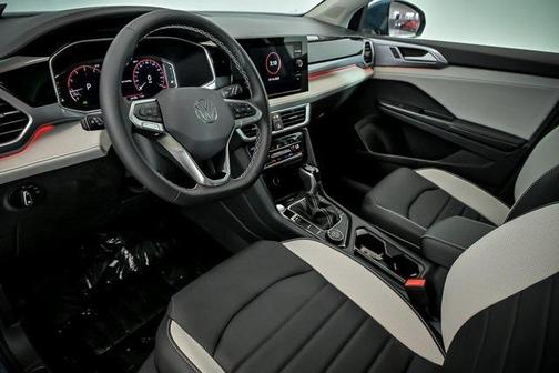 2025 Volkswagen Taos 1.5T SEL