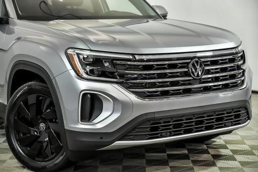 2024 Volkswagen Atlas 2.0T SE w/Technology 4MOTION