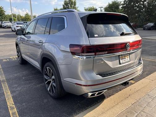 2025 Volkswagen Atlas 2.0T SEL Premium R-Line 4MOTION