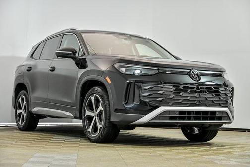 2025 Volkswagen Tiguan 2.0T SE 4MOTION