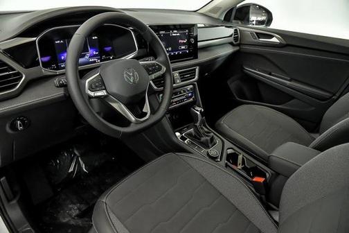 2025 Volkswagen Taos 1.5T SE Black