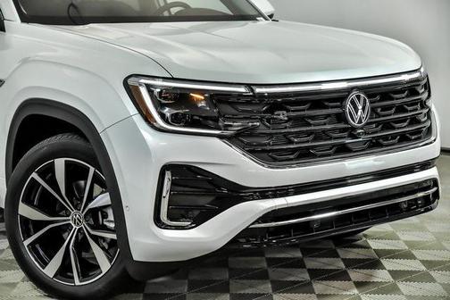 2026 Volkswagen Atlas 2.0T SEL Premium R-Line 4MOTION