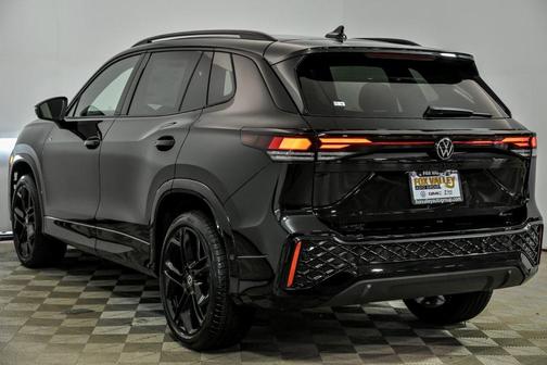 2026 Volkswagen Tiguan 2.0T SE R-Line Black 4MOTION