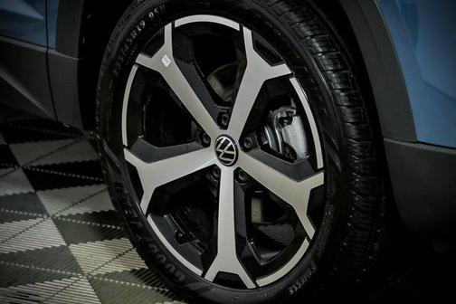 2025 Volkswagen Taos 1.5T SEL