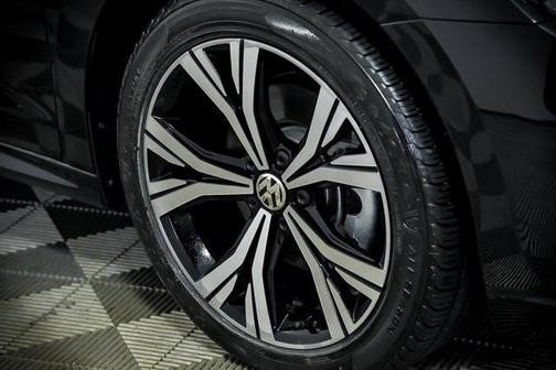 2022 Volkswagen Passat 2.0T SE