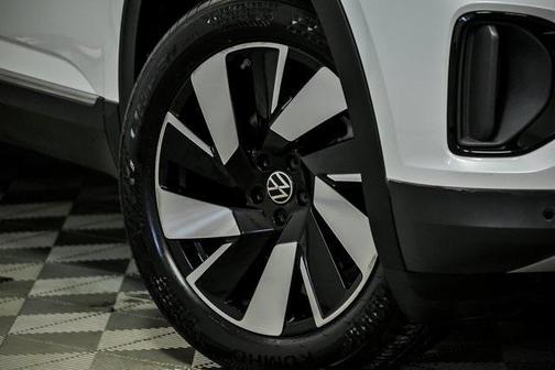 2024 Volkswagen Atlas Cross Sport 2.0T SEL