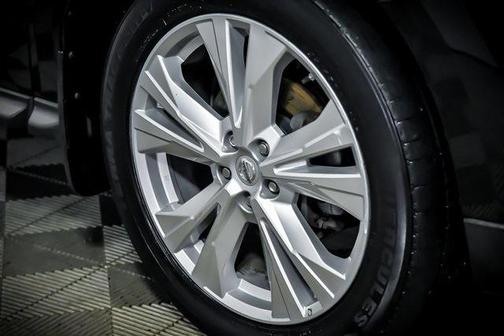 2018 Nissan Pathfinder SL