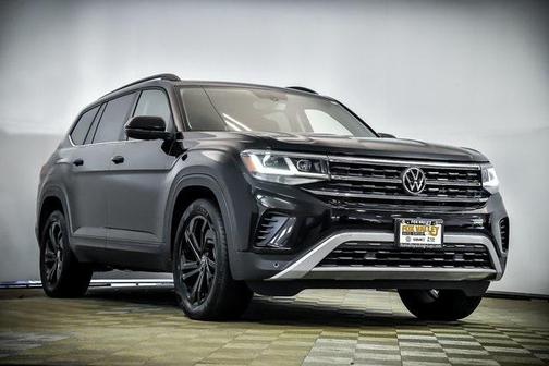 2022 Volkswagen Atlas 3.6L SE w/Technology