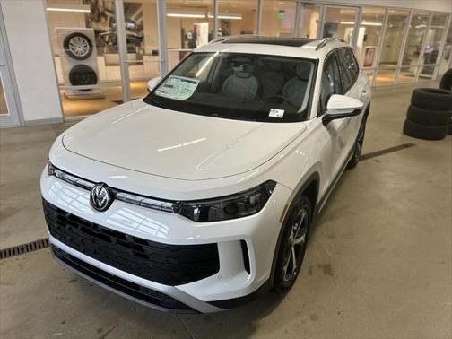 2025 Volkswagen Tiguan 2.0T SE 4MOTION