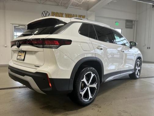 2025 Volkswagen Tiguan 2.0T SE 4MOTION