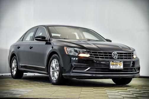 2016 Volkswagen Passat 1.8T S
