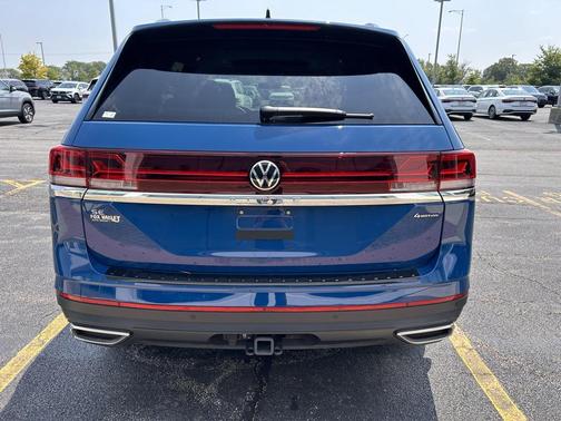 2025 Volkswagen Atlas 2.0T SE w/Technology 4MOTION