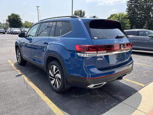 2025 Volkswagen Atlas 2.0T SE w/Technology 4MOTION