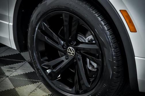 2023 Volkswagen Tiguan 2.0T SE R-Line Black 4MOTION