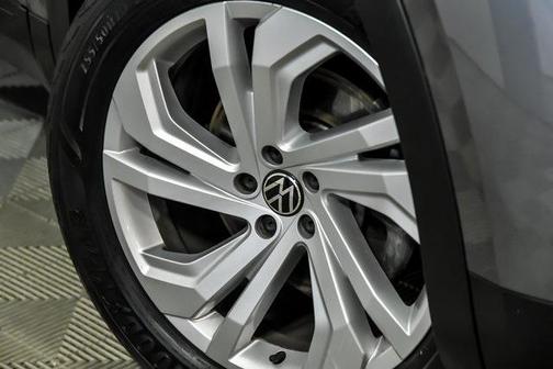 2022 Volkswagen Atlas 3.6L SE w/Technology