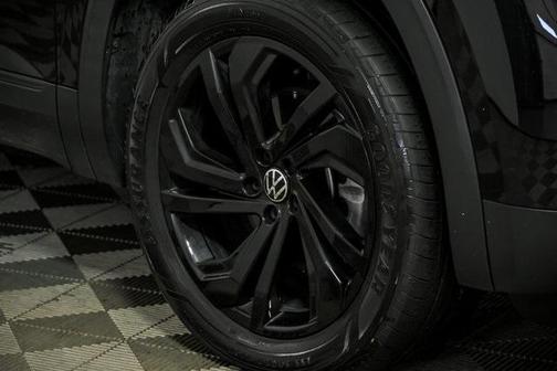 2022 Volkswagen Atlas 3.6L SE w/Technology