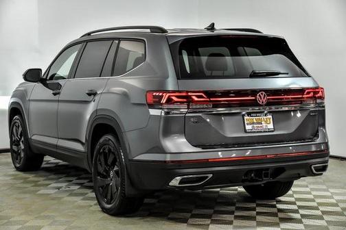 2025 Volkswagen Atlas 2.0T SE w/Technology 4MOTION
