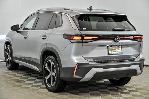 2025 Volkswagen Tiguan 2.0T SE 4MOTION