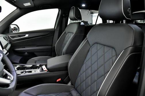 2026 Volkswagen Atlas Cross Sport 2.0T SEL Premium