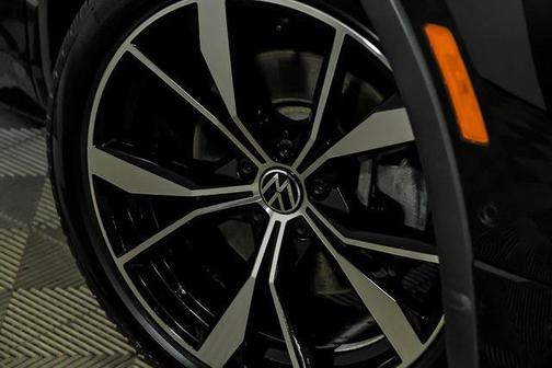 2023 Volkswagen Tiguan 2.0T SEL R-Line 4MOTION