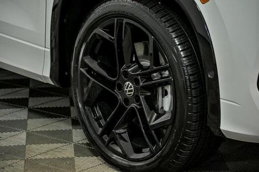 2025 Volkswagen Tiguan 2.0T SE R-Line Black 4MOTION