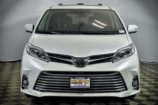 2019 Toyota Sienna XLE