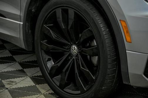 2021 Volkswagen Tiguan 2.0T SE R-Line Black 4MOTION