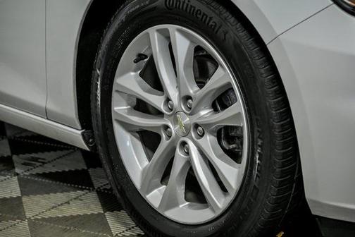 2017 Chevrolet Malibu 1LT