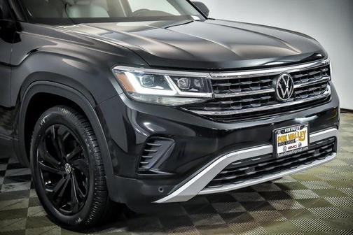 2022 Volkswagen Atlas 3.6L SE w/Technology