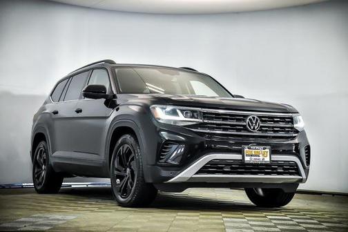 2022 Volkswagen Atlas 3.6L SE w/Technology