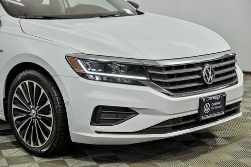 2022 Volkswagen Passat 2.0T Limited Edition
