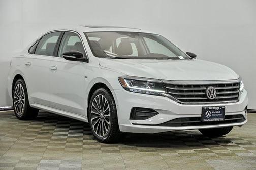 2022 Volkswagen Passat 2.0T Limited Edition
