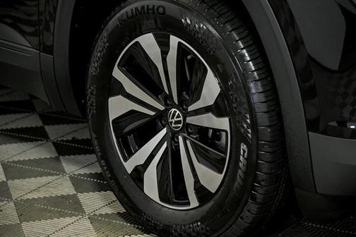 2026 Volkswagen Atlas Cross Sport 2.0T SE