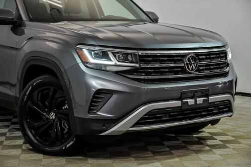2023 Volkswagen Atlas 3.6L SE w/Technology