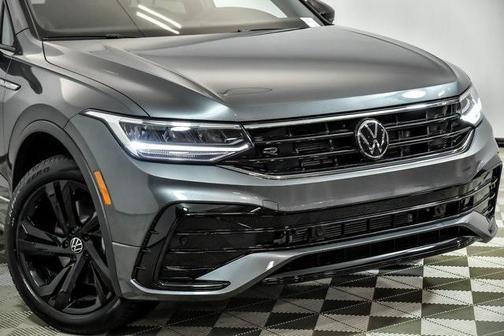 2024 Volkswagen Tiguan 2.0T SE R-Line Black 4MOTION