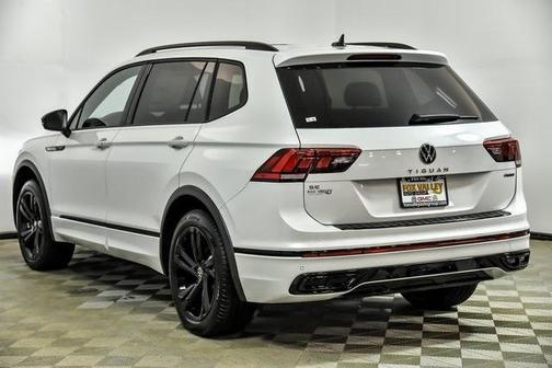 2024 Volkswagen Tiguan 2.0T SE R-Line Black