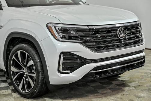 2026 Volkswagen Atlas Cross Sport 2.0T SEL Premium