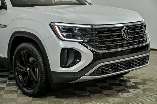 2026 Volkswagen Atlas Cross Sport 2.0T SEL